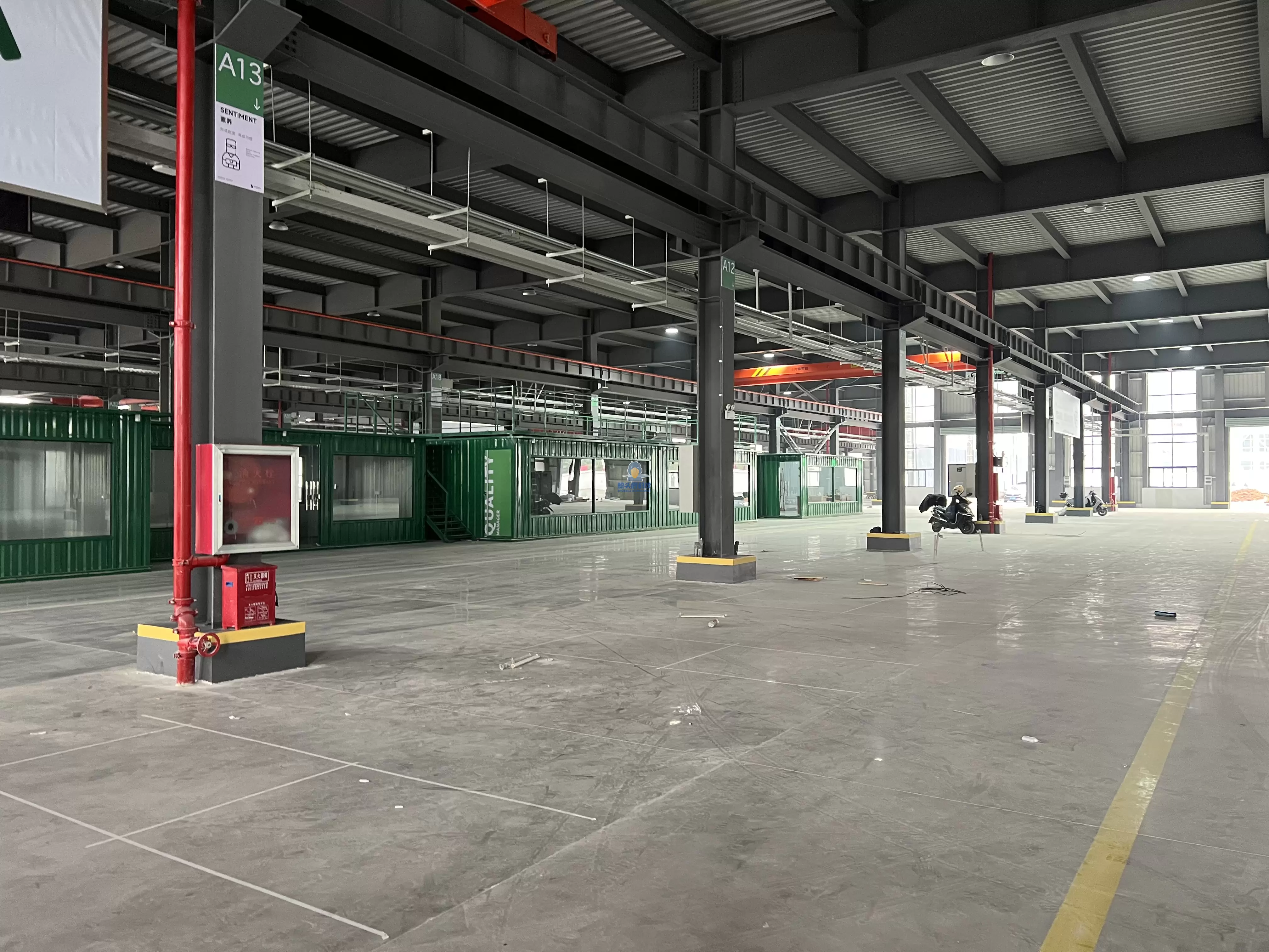 झेनजियाङमा रहेको एउटा विद्युतीय कम्पनी